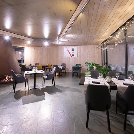 Pensiunea Atra Doftana Guest house Tesila